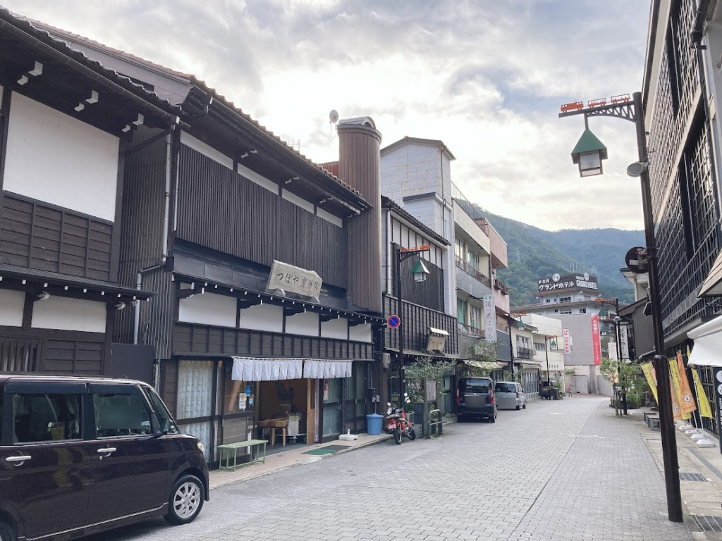 黒部市の温泉 宇奈月温泉総湯 気軽に透明度抜群の黒部 宇奈月温泉を堪能できる日帰り入浴温泉 コマジシぶろぐ